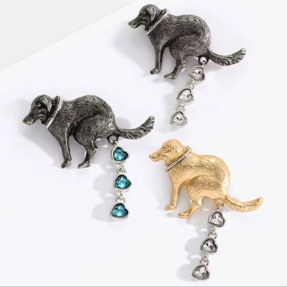 Pooping Gold Dog Brooch - Picture 7 of 14